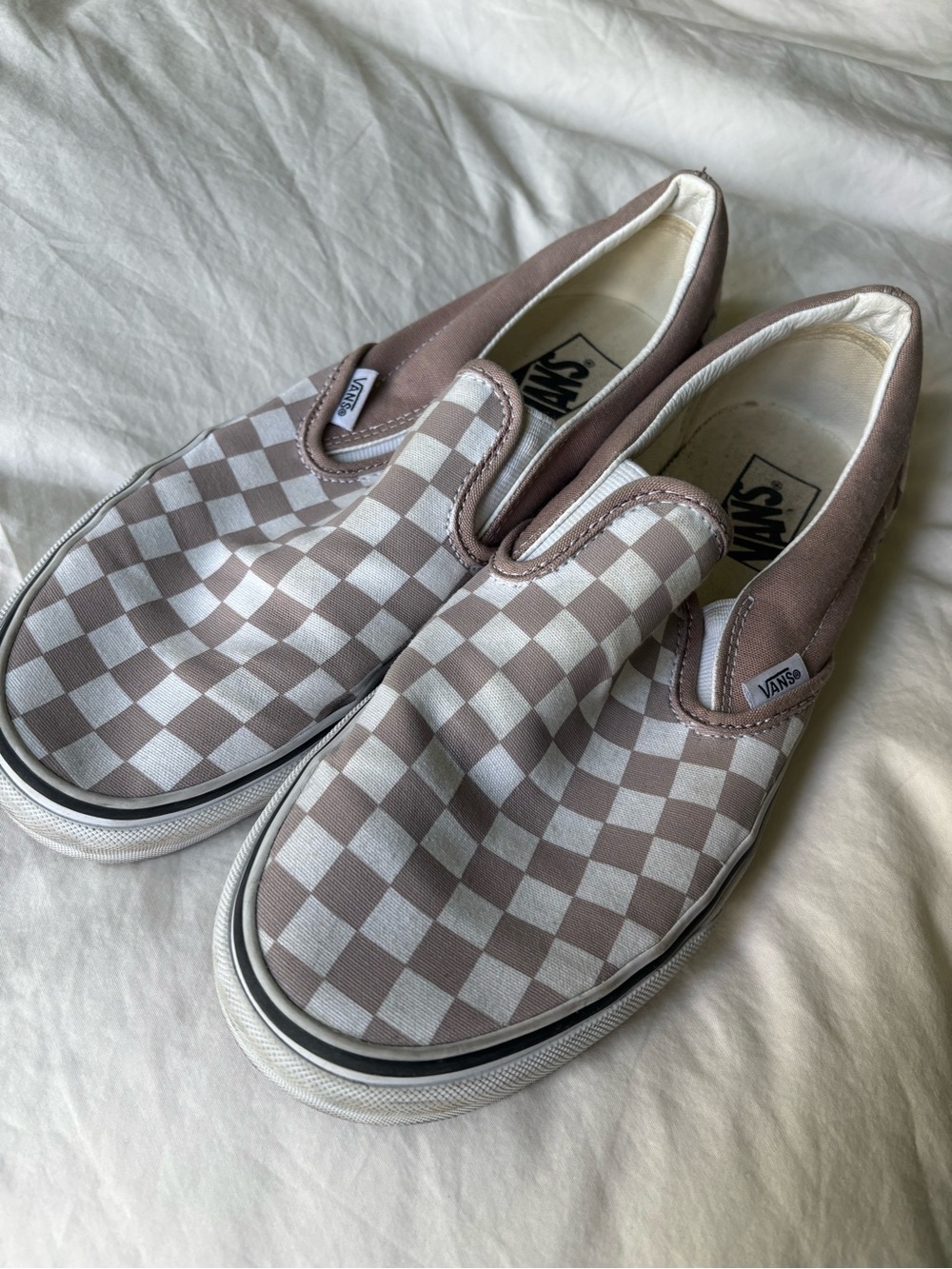 Vans Slip-On Checkerboard Sneakers in Mauve & White